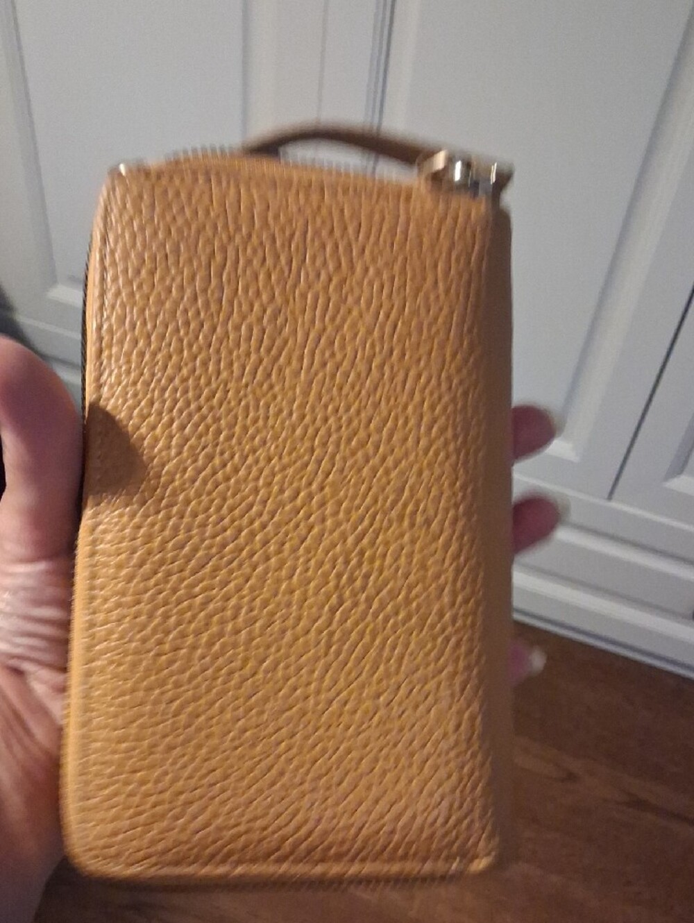 Wallet Crossbody - Picture 3 of 7